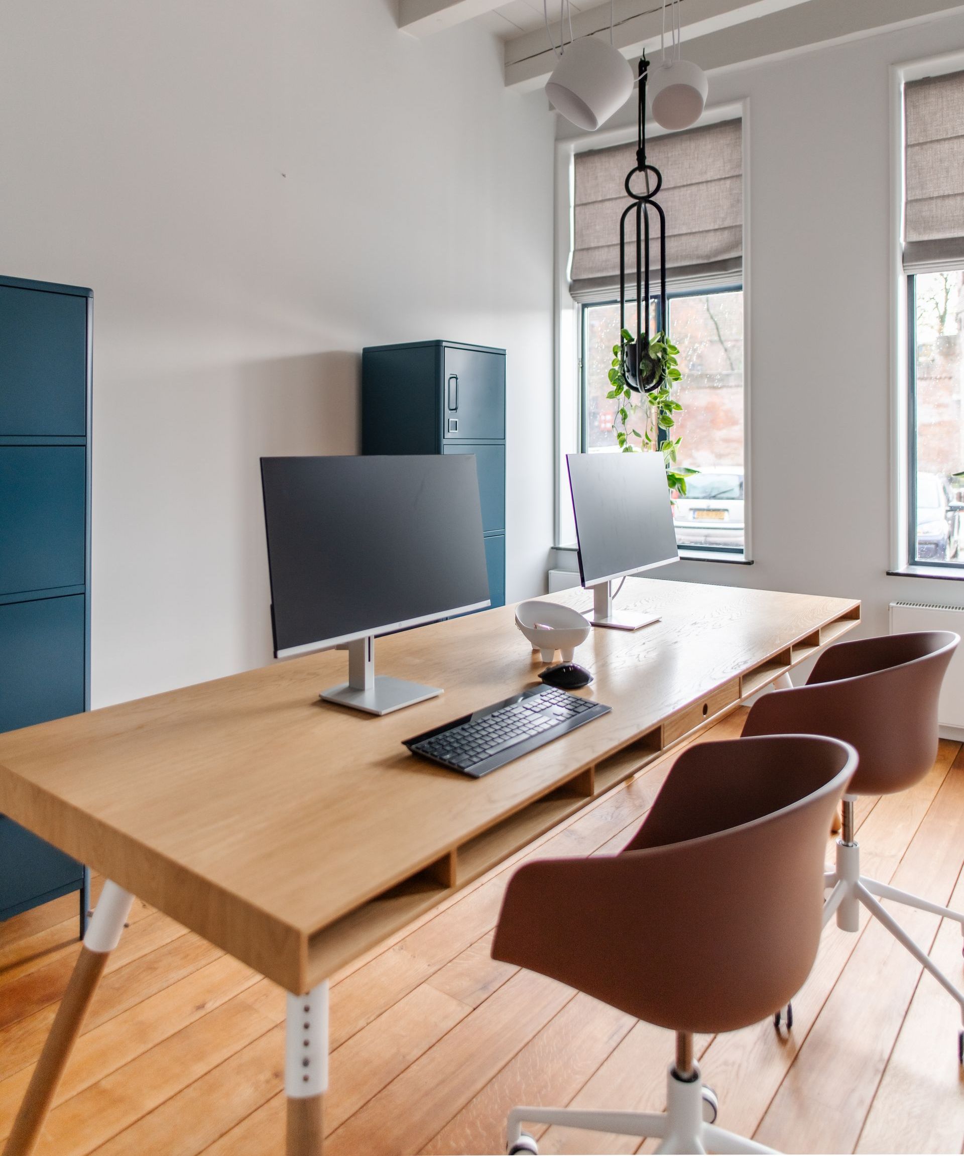 Werkplek in interieurontwerp grachtenpand in Zwolle